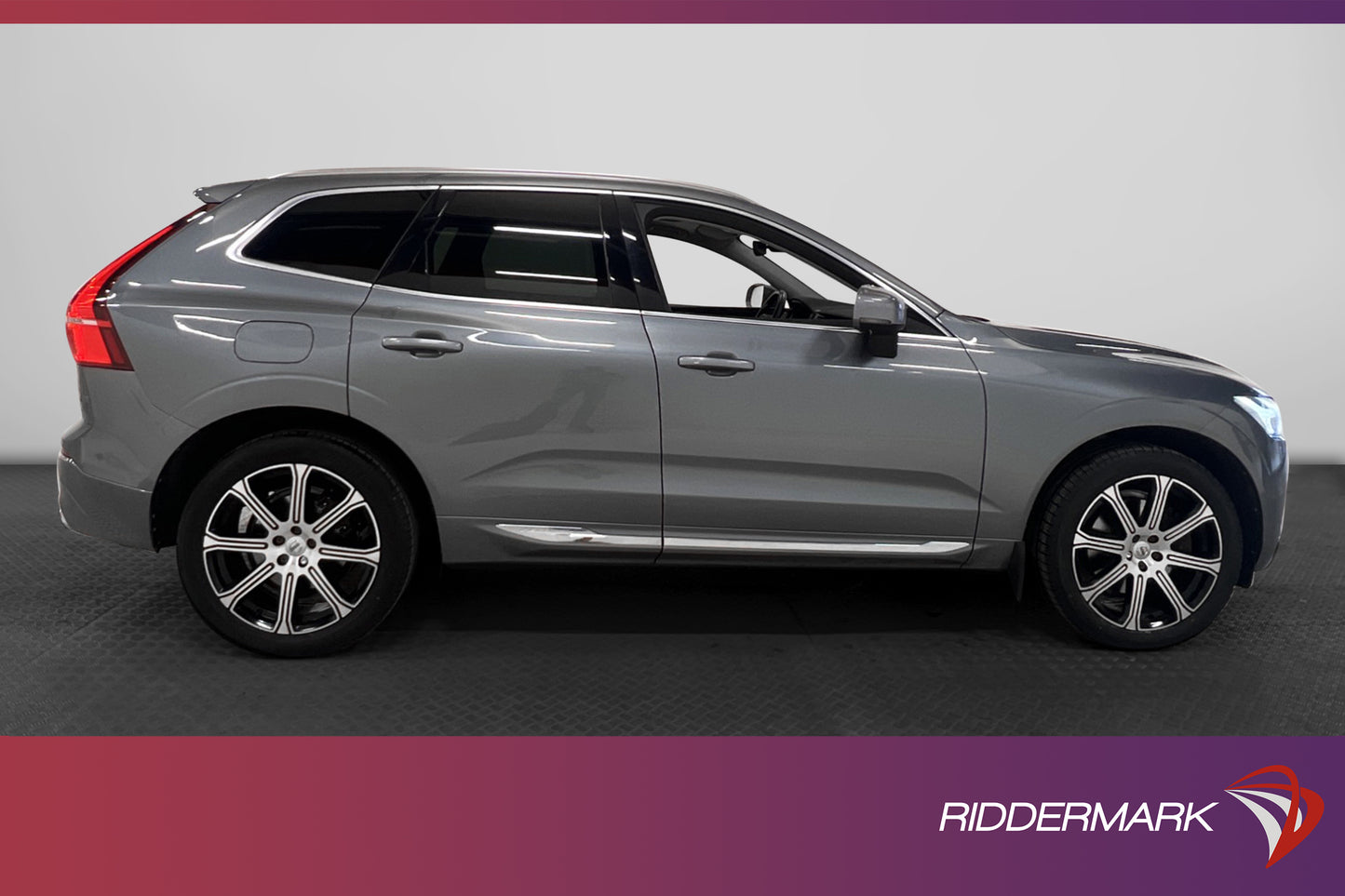 Volvo XC60 D5 AWD 235hk Inscription VOC Pano B-kam HUD Drag