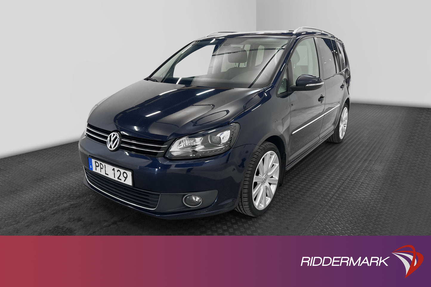 Volkswagen Touran 177hk 7-Sits Värmare Skinn Navi Dragpaket