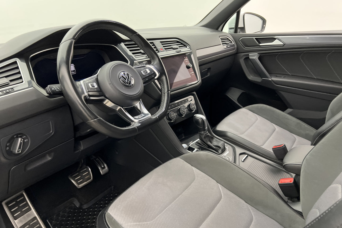 Volkswagen Tiguan Allspace TDI 4M R Line 7-Sits Cockpit Drag