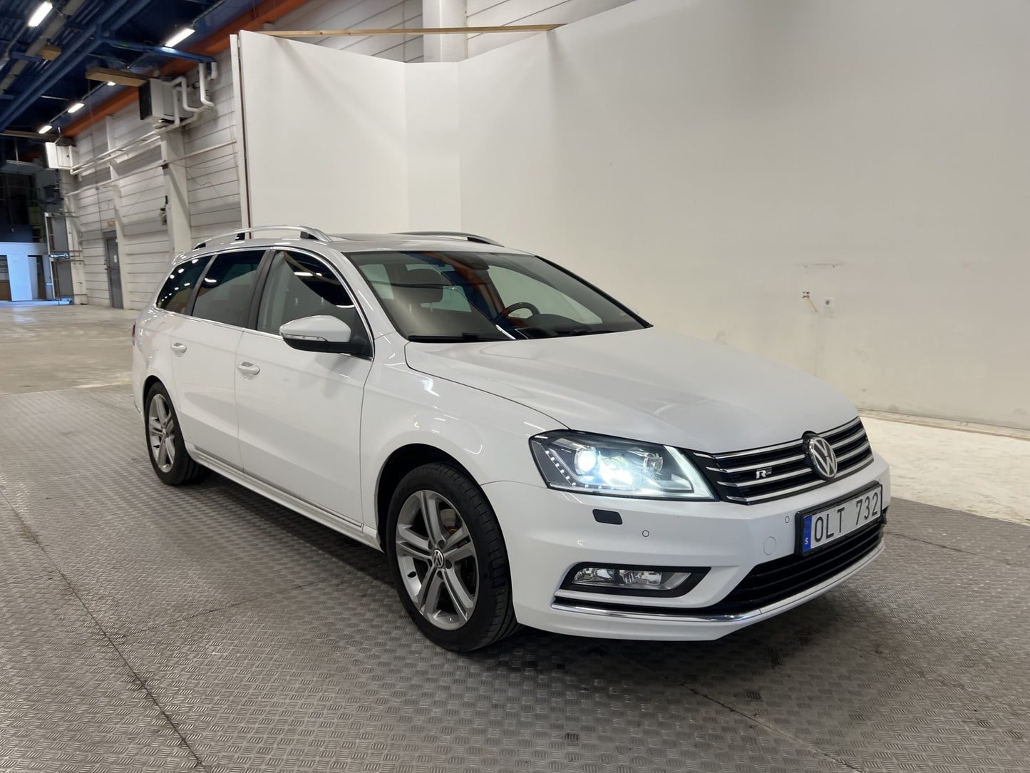 Volkswagen Passat 2.0 TDI 4M R-line Pano D-värm Drag B-kam