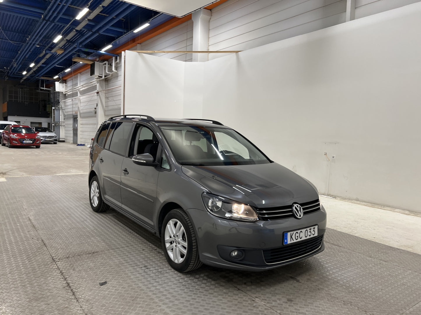 Volkswagen Touran 140hk Familypkt 7-Sits B-Kamera Drag Nybes