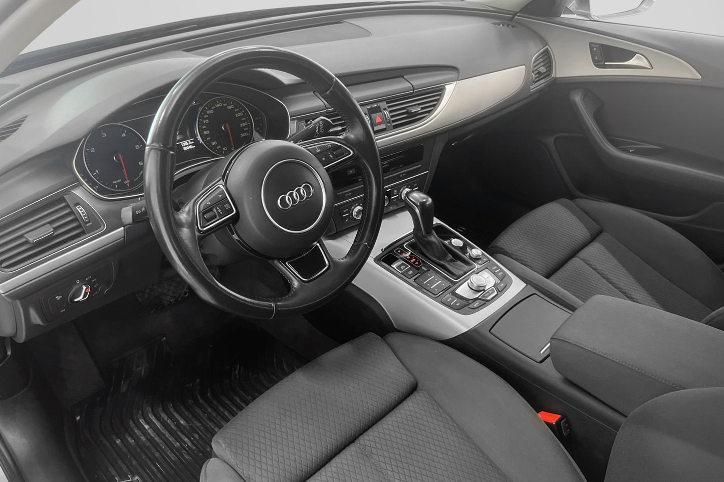 Audi A6 Avant 2.0 TDI ultra S Tronic 190 hk P-sensorer