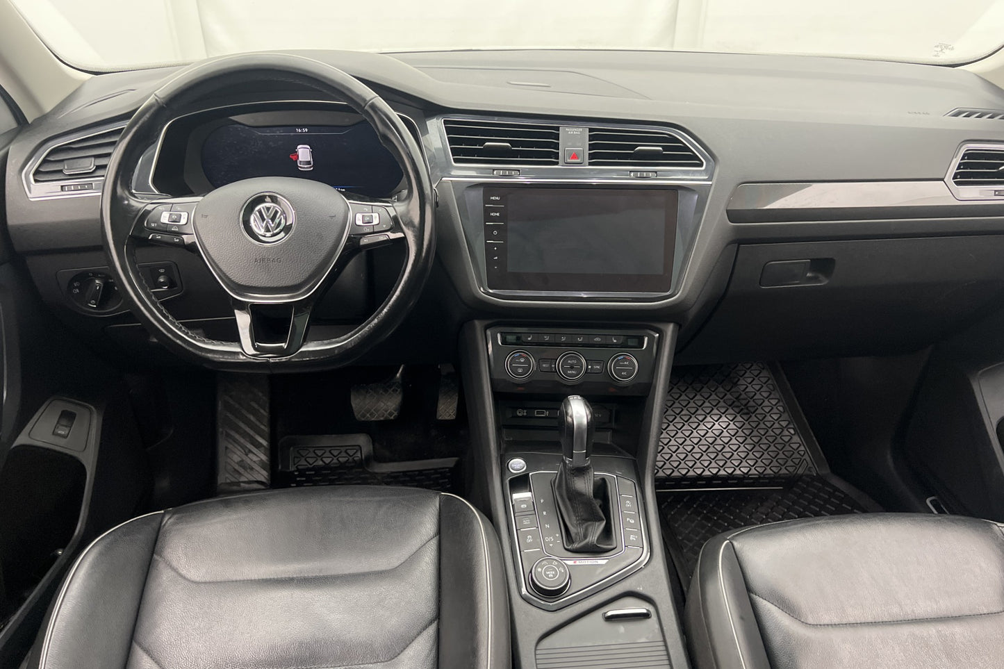 Volkswagen Tiguan Allspace 4M 190hk 7-sits D-Värm Pano Skinn