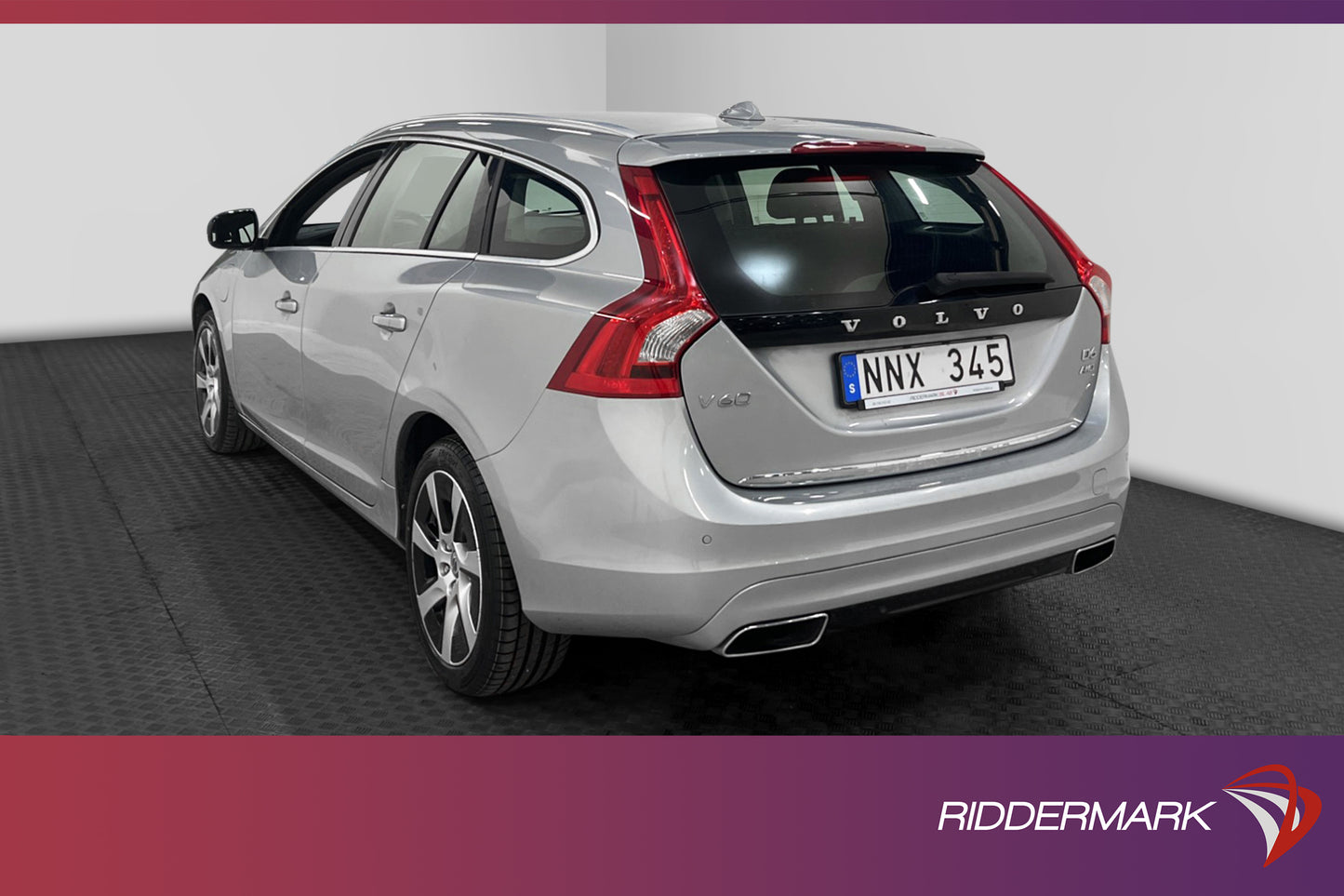 Volvo V60 D6 Plug-in Hybrid AWD 283hk Summum PDC VOC