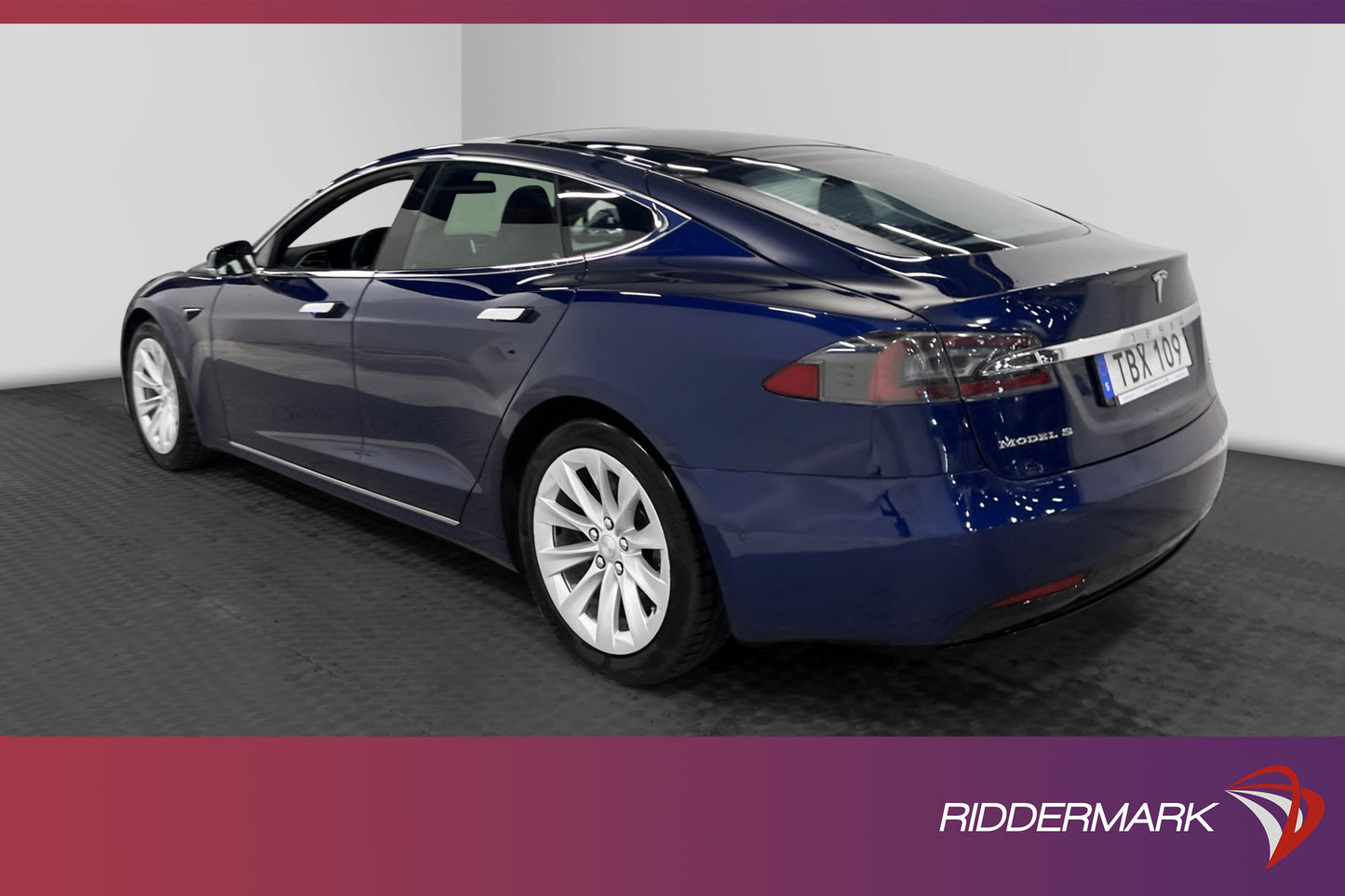 Tesla Model S 75D AWD Svensksåld Panorama FSD Total självkör