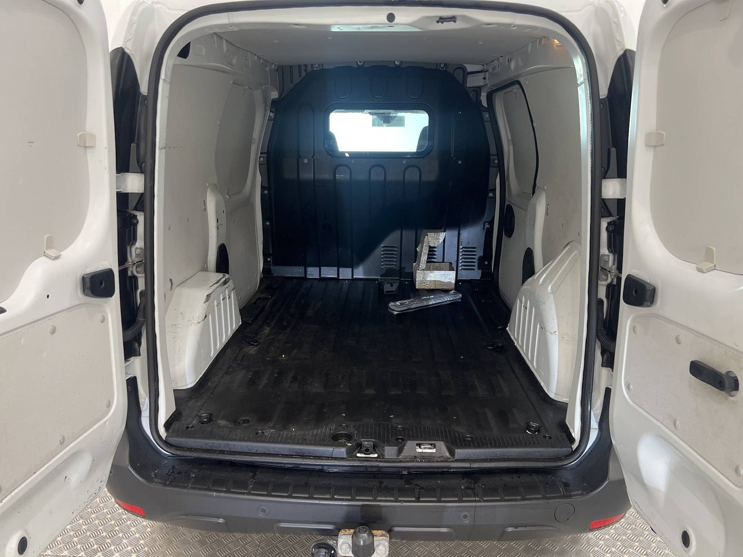 Renault Kangoo 1.5dCi 95hk Värmare Dragkrok PDC Navi Moms