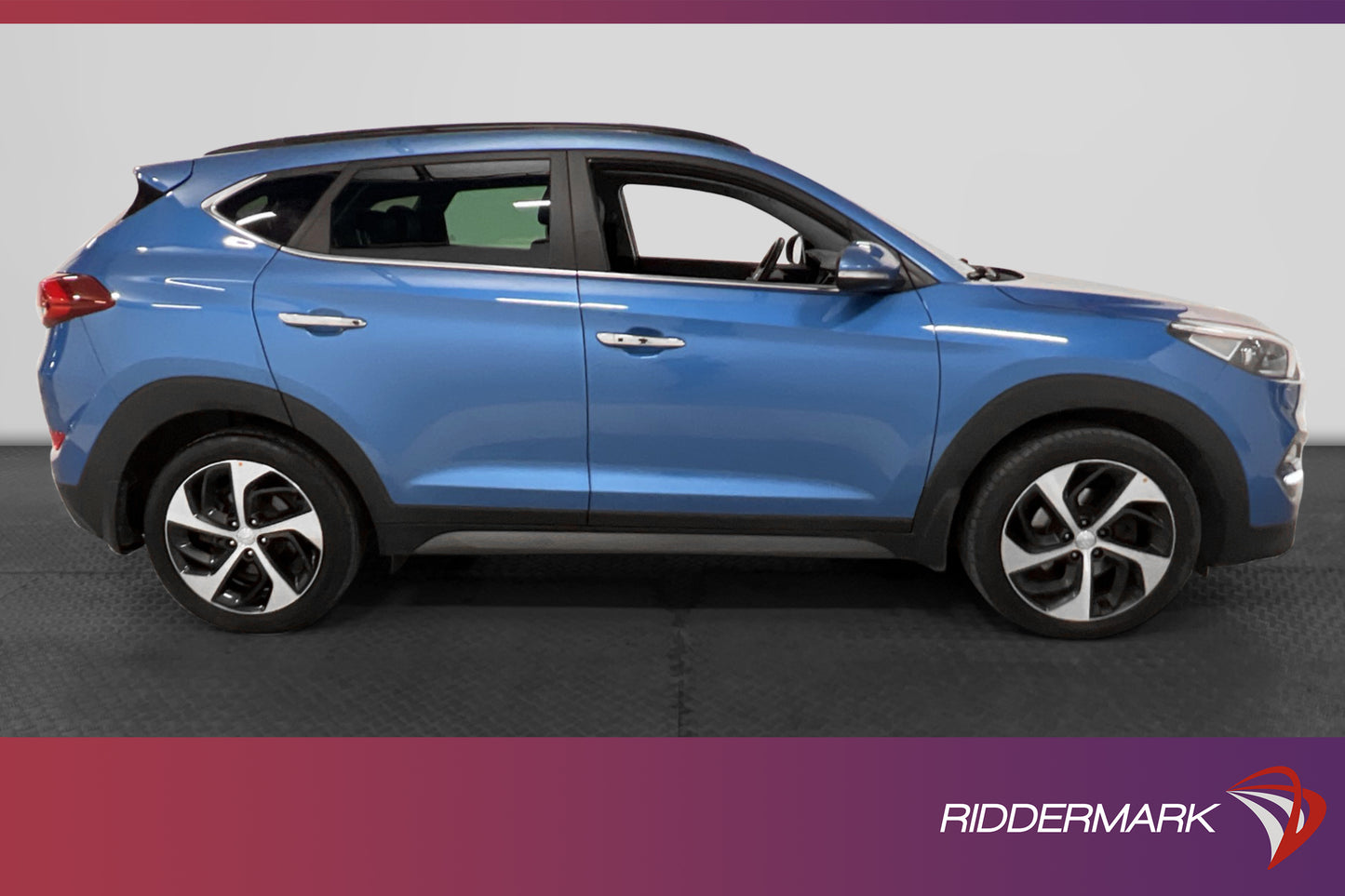 Hyundai Tucson 2.0 CRDi 4WD Premium Pano B-kam Drag Välserv