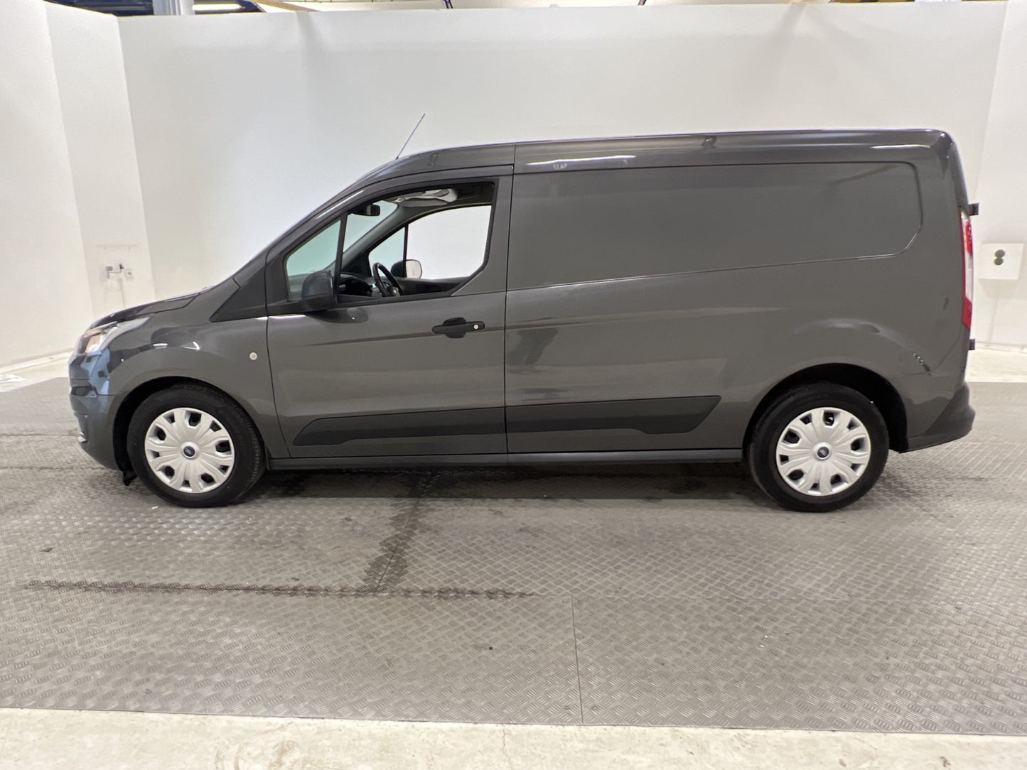 Ford Transit Connect LWB 100hk Värmare Drag B-Kamera Moms