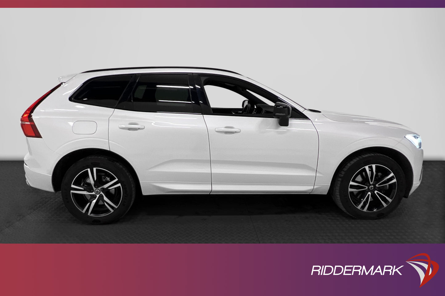 Volvo XC60 T6 AWD Recharge 340hk R-Design Pano Drag H/K MOMS