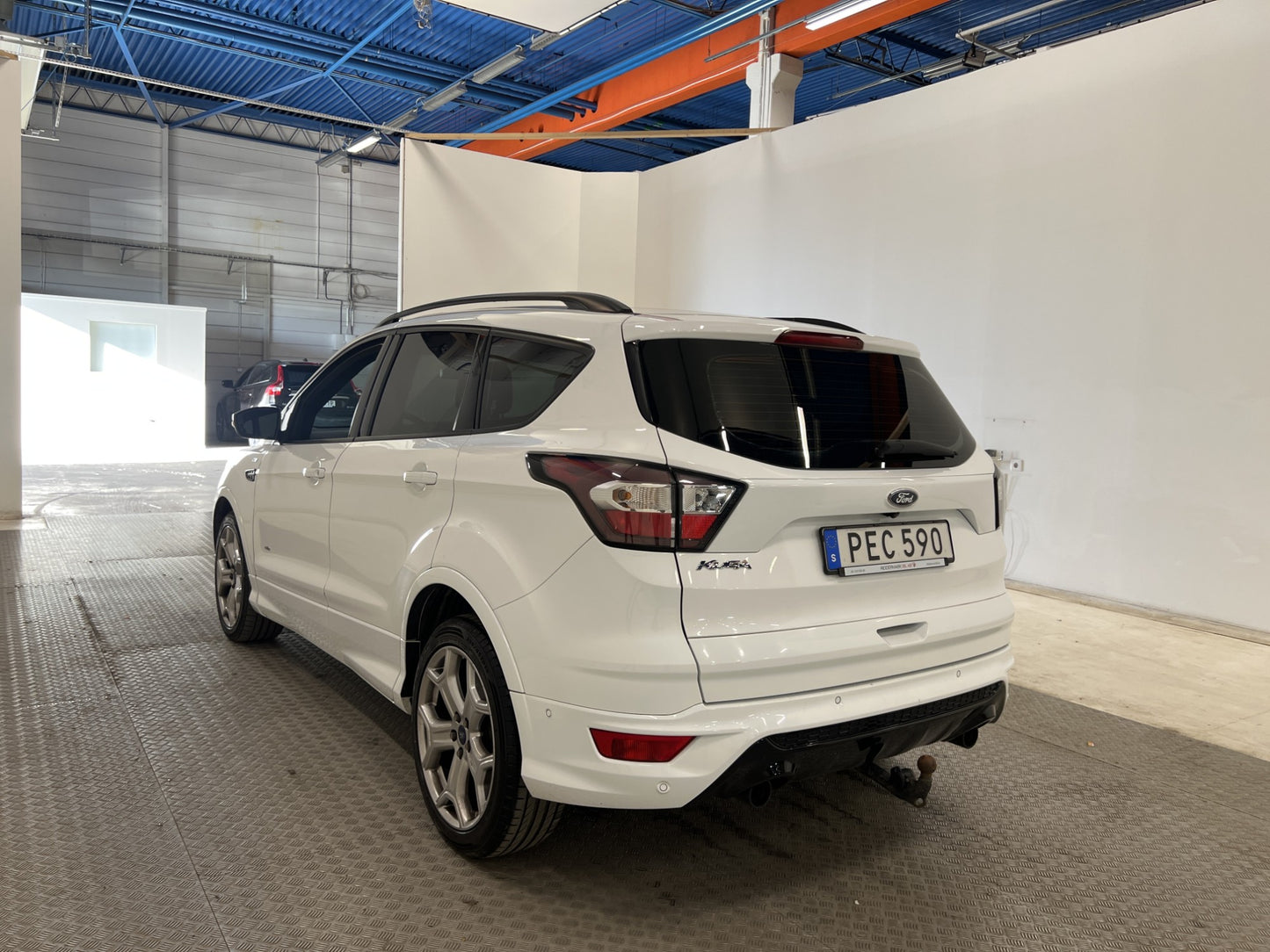 Ford Kuga 2.0 AWD 180hk ST-Line Pano SONY B-kam Drag Carplay