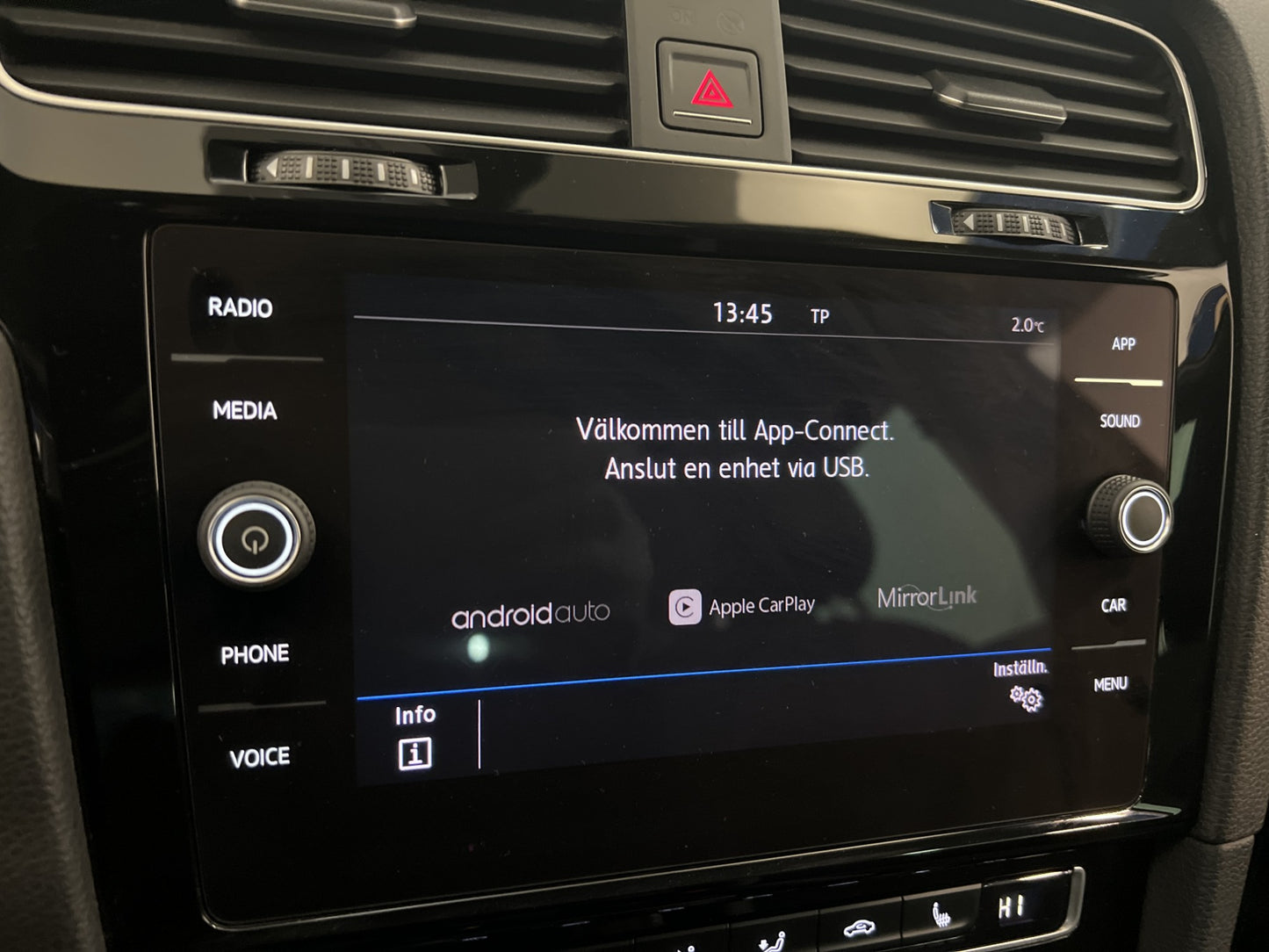 Volkswagen Golf TSI 150hk R-Line Carplay Sensorer Välservad