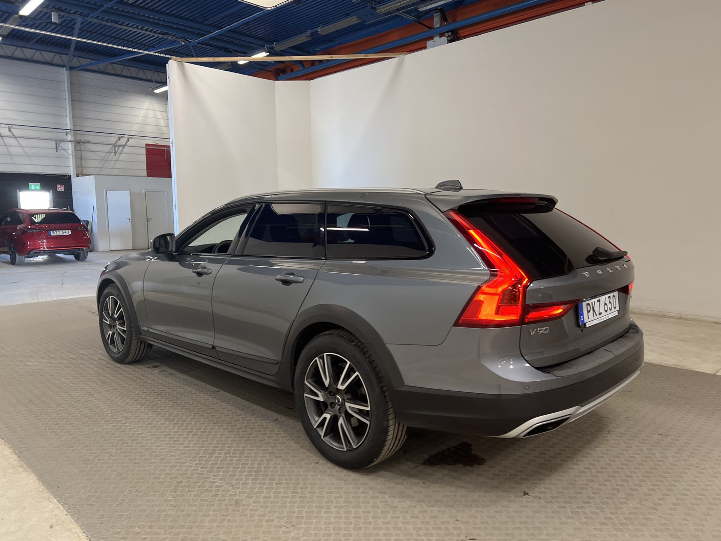 Volvo V90 Cross Country D4 AWD Inscription Pro VOC Värm 360°