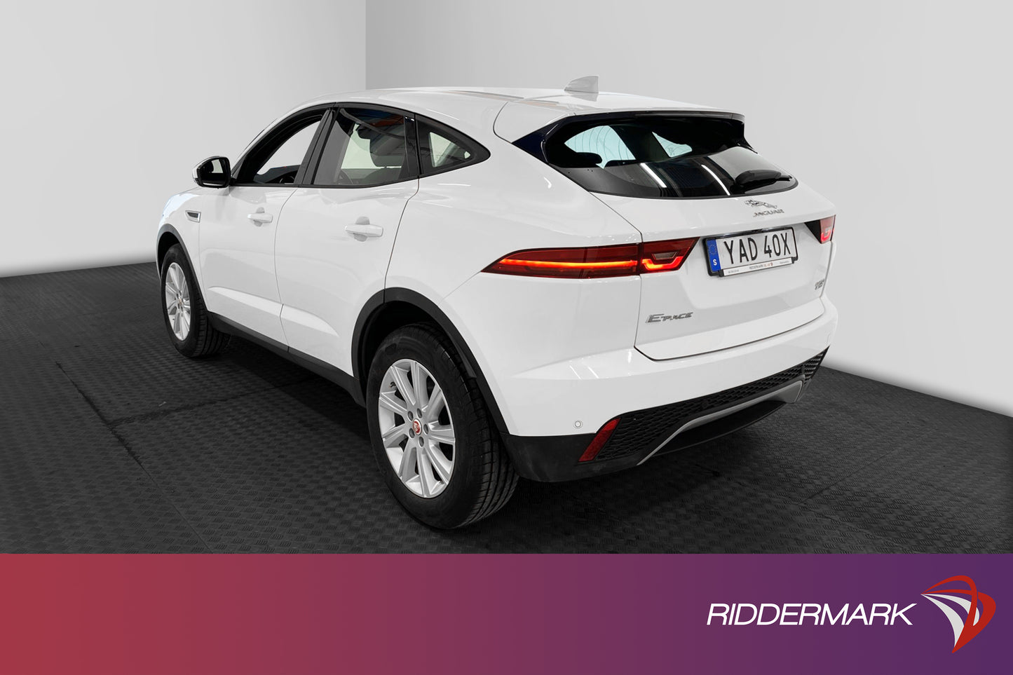 Jaguar E-Pace D150 AWD Navi B-Kamera Carplay Lane Assist BT