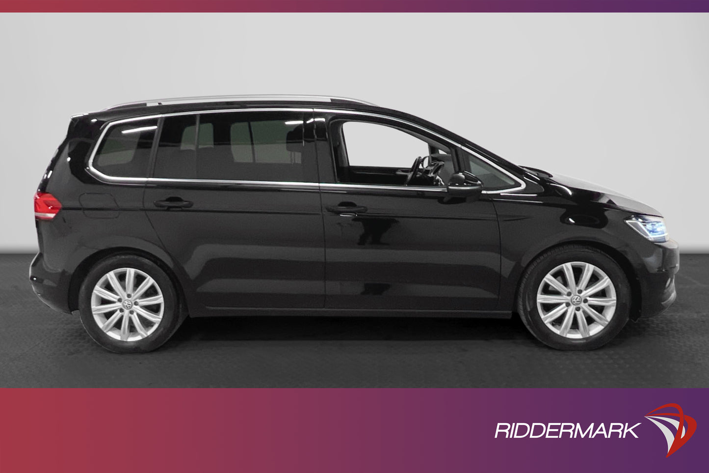 Volkswagen Touran 2.0 TDI 190hk D-Värm B-Kamera 7-Sits Navi