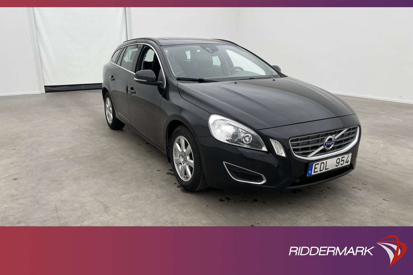 Volvo V60 D2 115hk Momentum VOC Taklucka Värm Drag Välservad