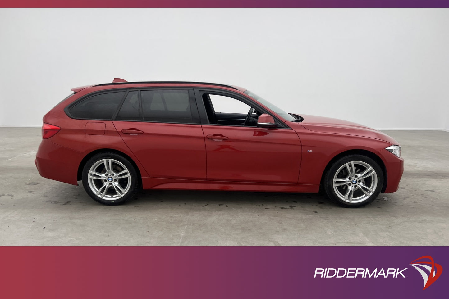 BMW 320 d xDrive Touring M Sport Pano HiFi Sensorer Drag