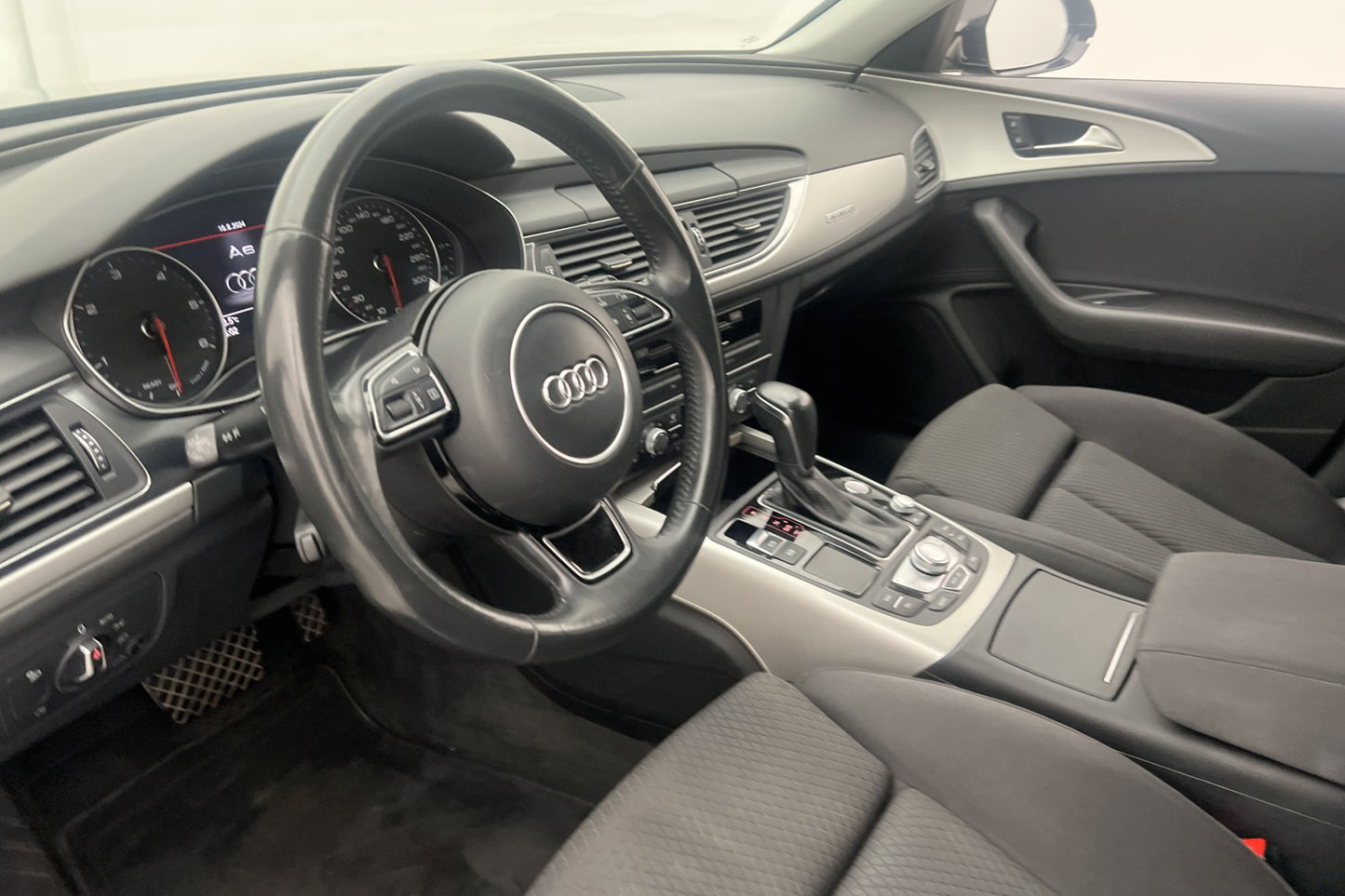 Audi A6 Avant 2.0 TDI Q 190hk Proline Värmare Sensorer Drag