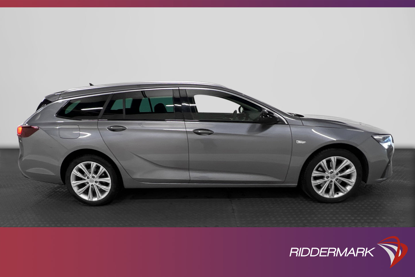 Opel Insignia Sports Tourer 174hk Elegance Carplay Kamera