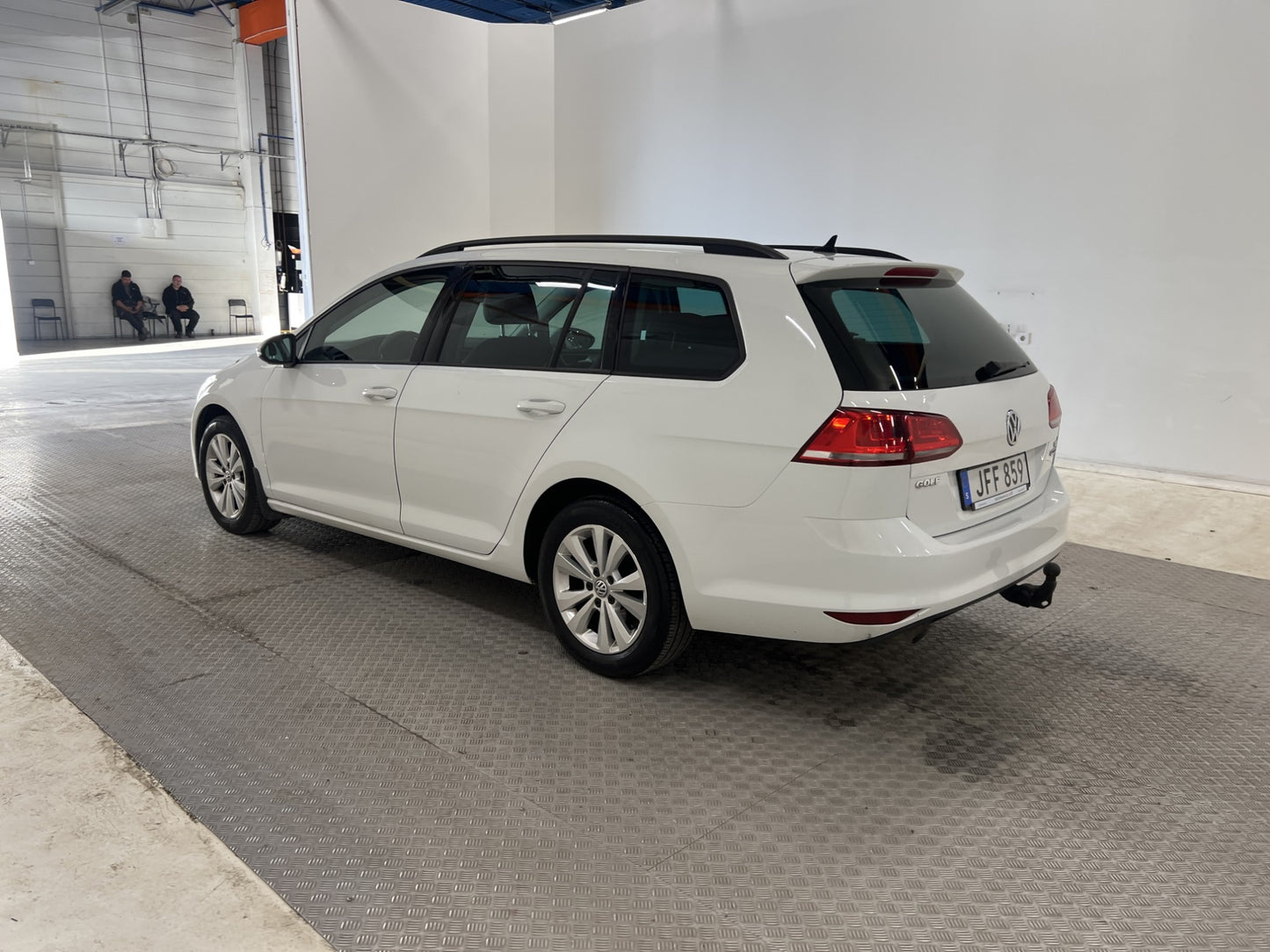 Volkswagen Golf SC 1.6 TDI 110hk Style Halvskinn Värm Drag