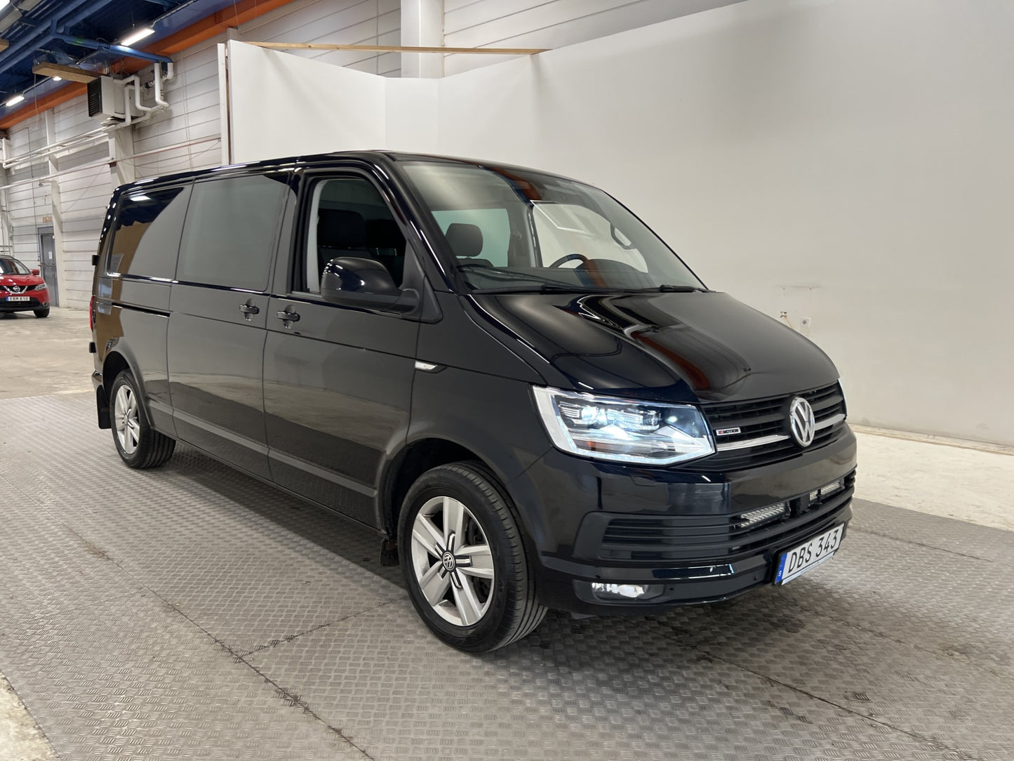 Volkswagen Transporter Kombi 2.0 TDI 4Motion Värmare Drag