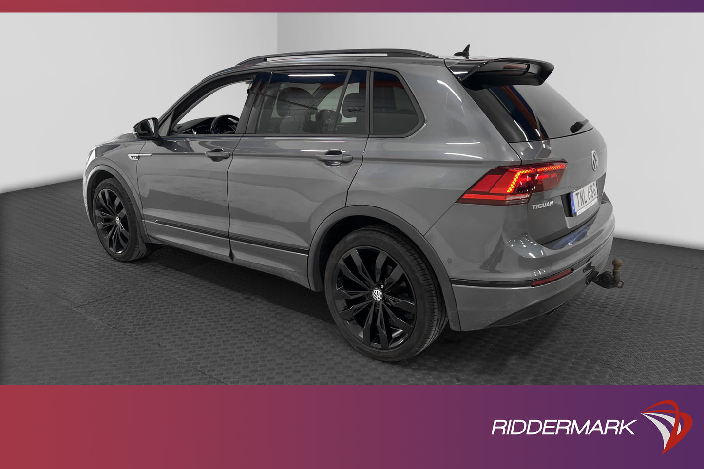 Volkswagen Tiguan 2.0 TDI 190hk 4M R-line Cockpit Värm Drag