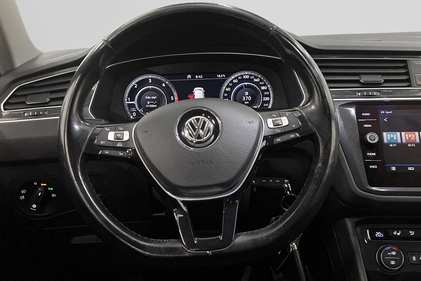 Volkswagen Tiguan 2.0 TDI 190hk R-line Cockpit Värmare Drag