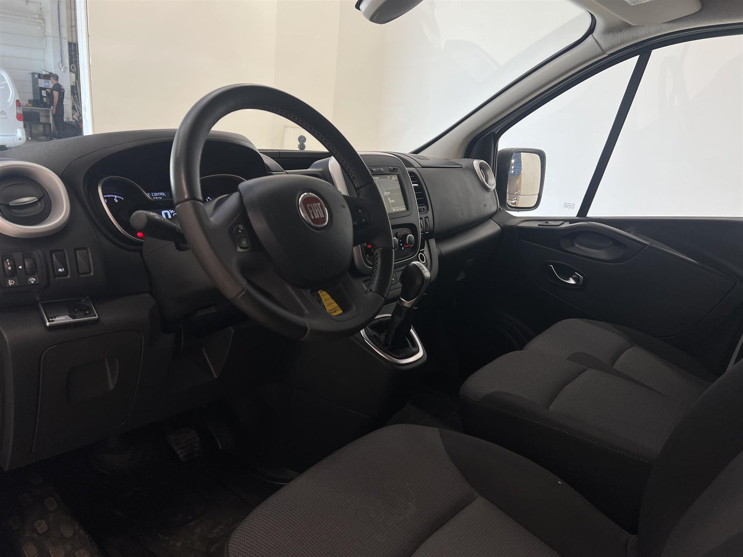 Fiat Talento 2.0 Automat Lång Värmare Dragkrok Navi Moms