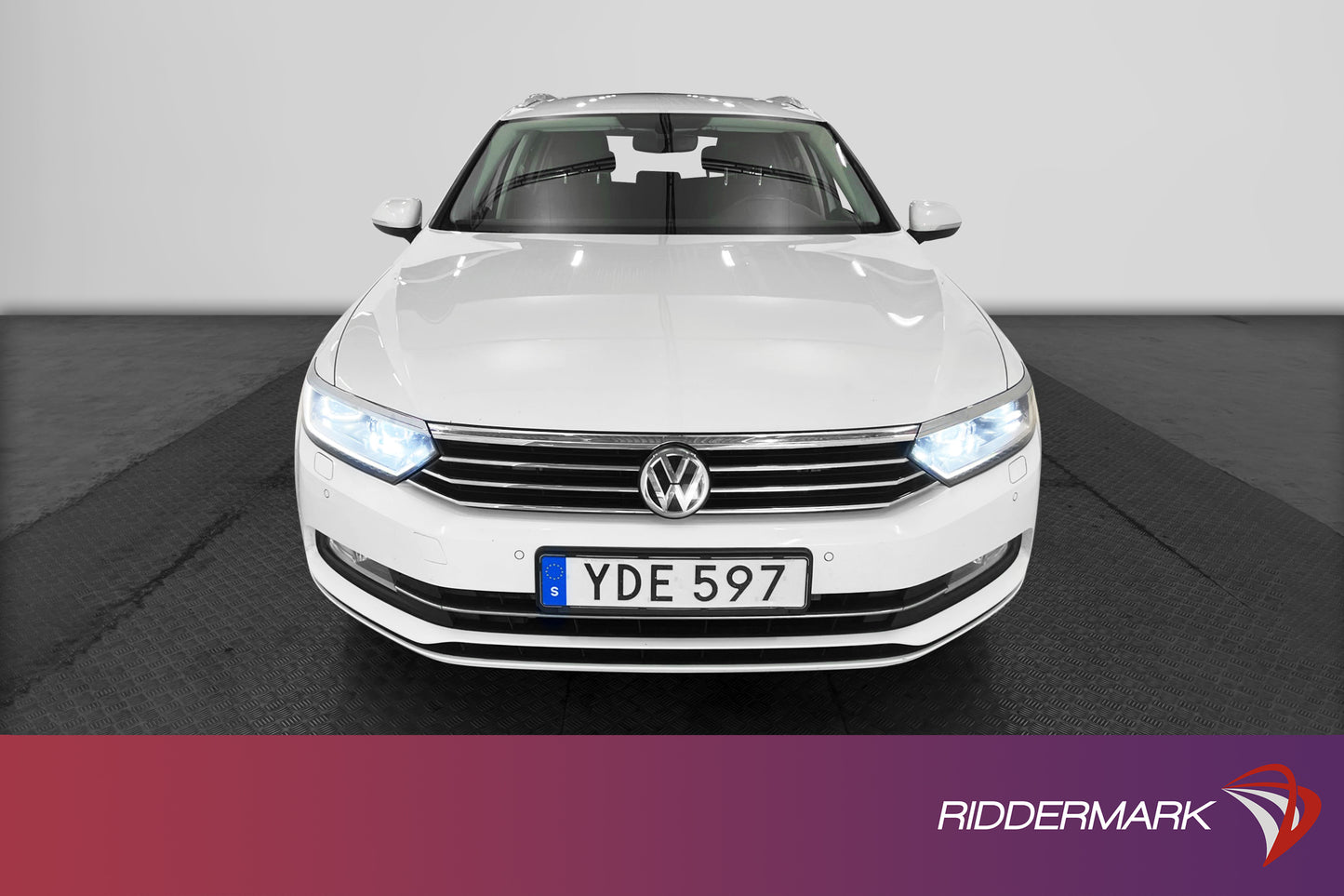 Volkswagen Passat TDI 150hk Executive Värmare B-Kamera Navi