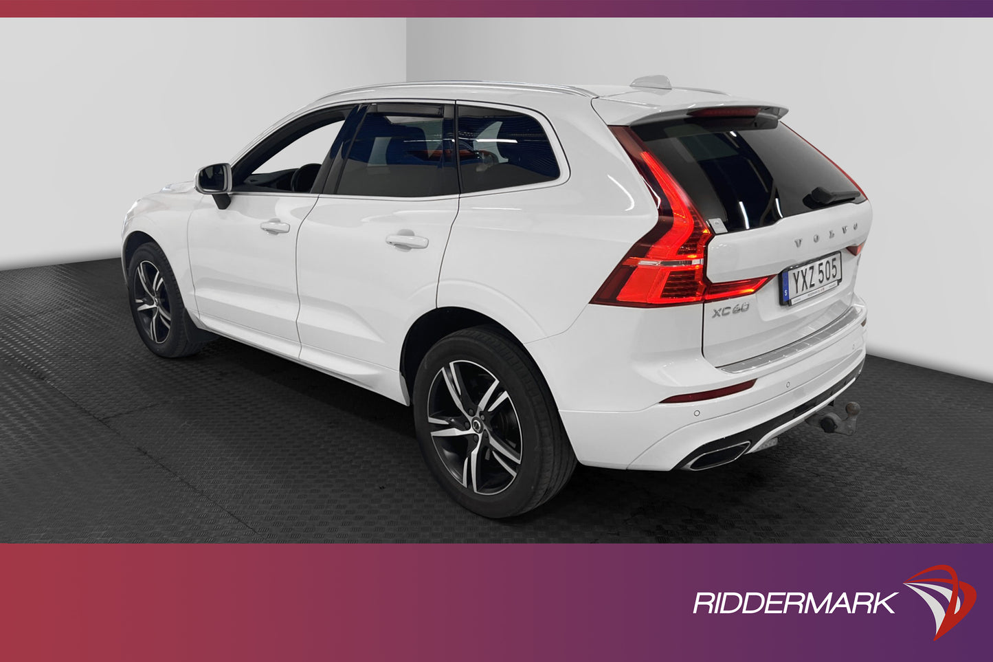 Volvo XC60 D4 AWD 190hk R-Design VOC Navi B-Kam D-Värm