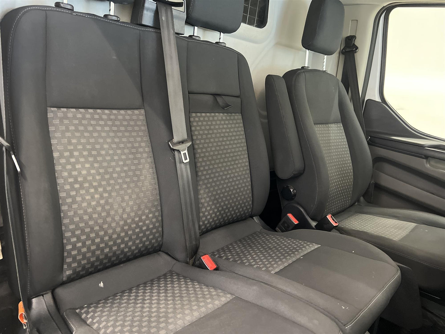 Ford Transit Custom L2 2.0 130hk Värmare Drag Eu 6 MOMS