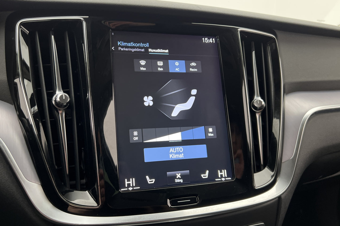 Volvo V60 D3 150hk Advanced VOC Värmare Kamera Navi CarPlay