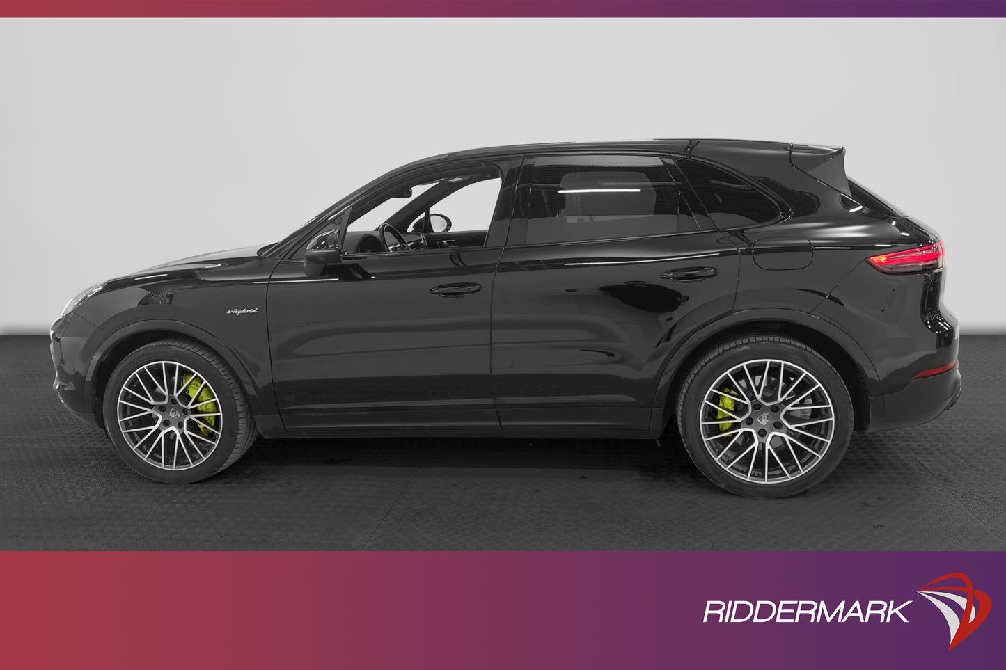 Porsche Cayenne E-Hybrid  Sport Chrono Pano 360° BOSE MOMS