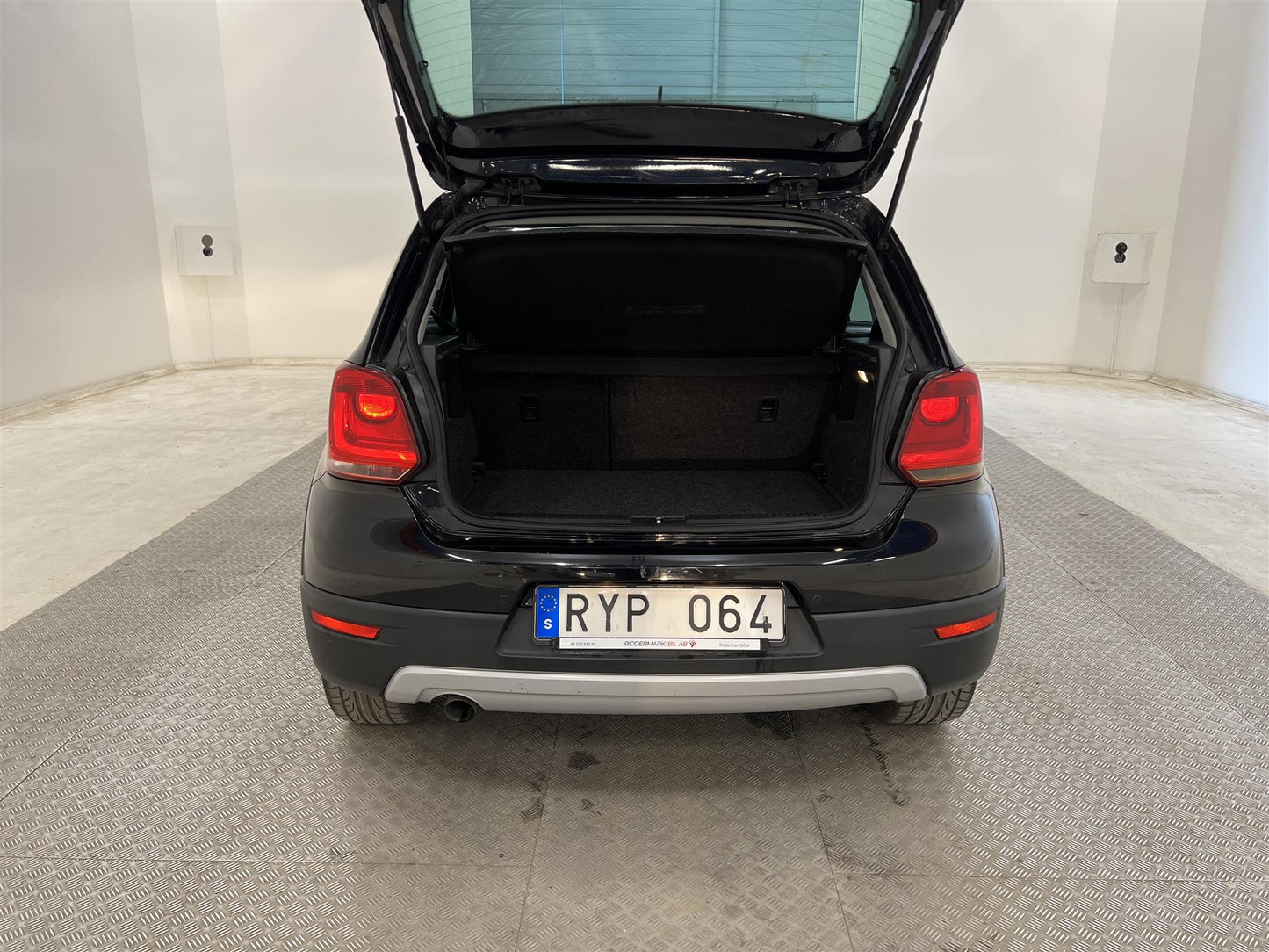 Volkswagen Polo Cross 1.6 TDI Skinn/Alcantara Kamrem bytt