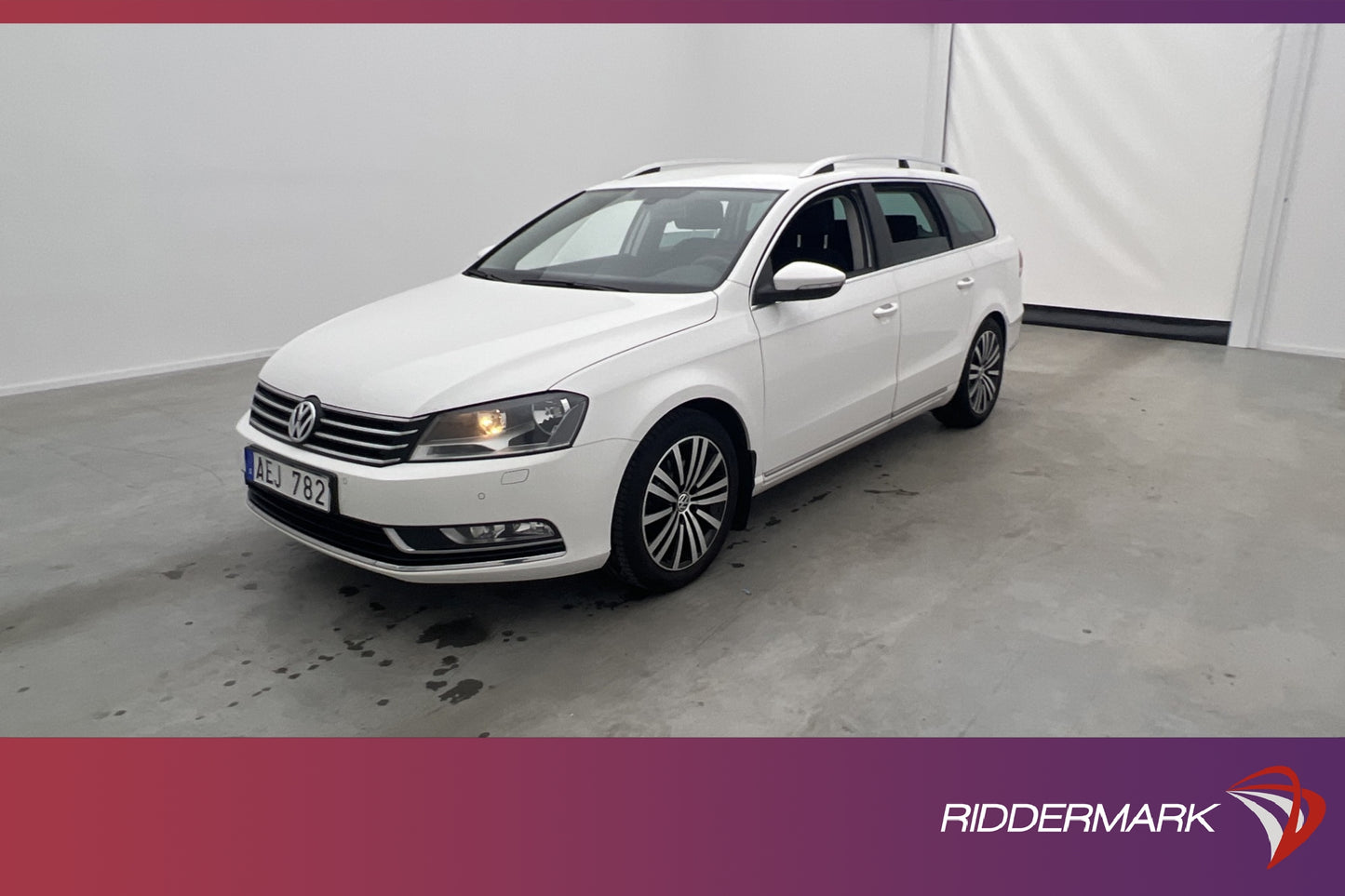 Volkswagen Passat TDI 140hk Dynaudio Kamera Drag Välservad