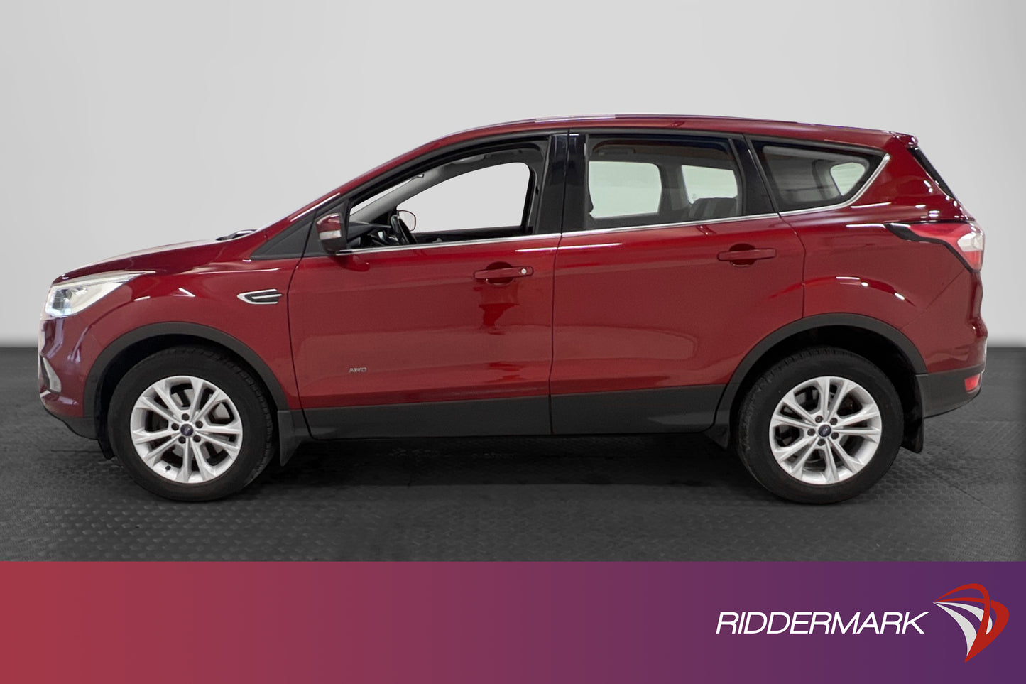 Ford Kuga 1.5 AWD 182hk M&K-Värmare B-Kamera Keyless