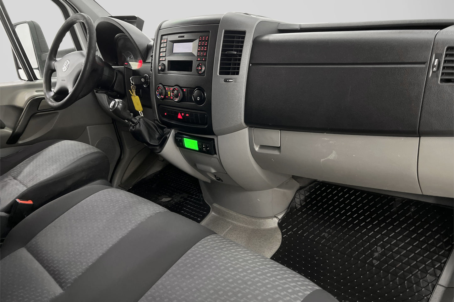 Volkswagen Crafter KYLBIL 2.0TDI Bakgavellyft Sidodörr Moms