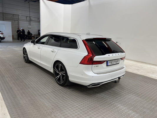 Volvo V90 D5 AWD 235hk R-Design B&W HUD Pano 360° Drag Skinn