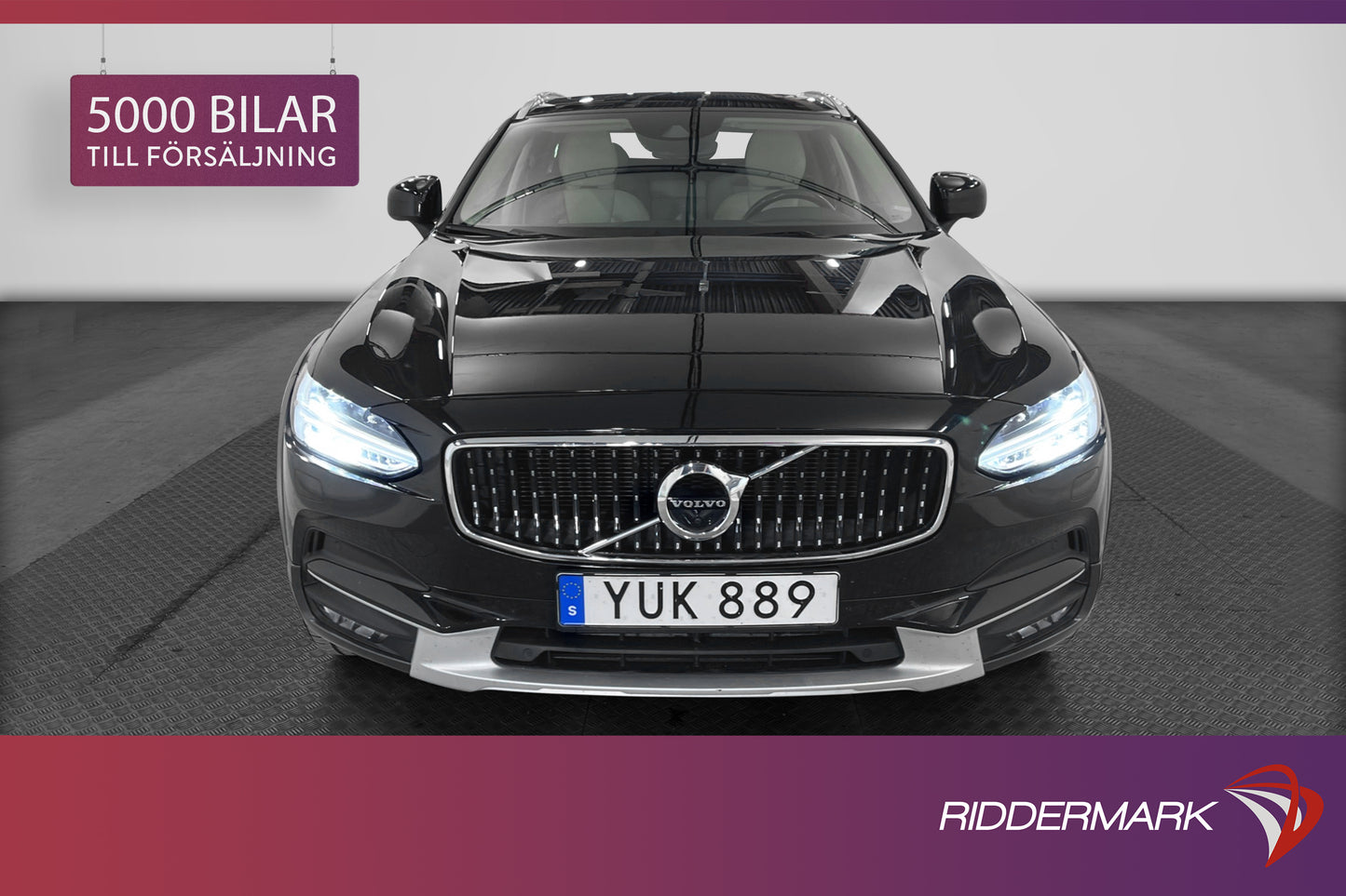 Volvo V90 Cross Country T5 AWD B&W Pano 360° Navi Skinn VOC