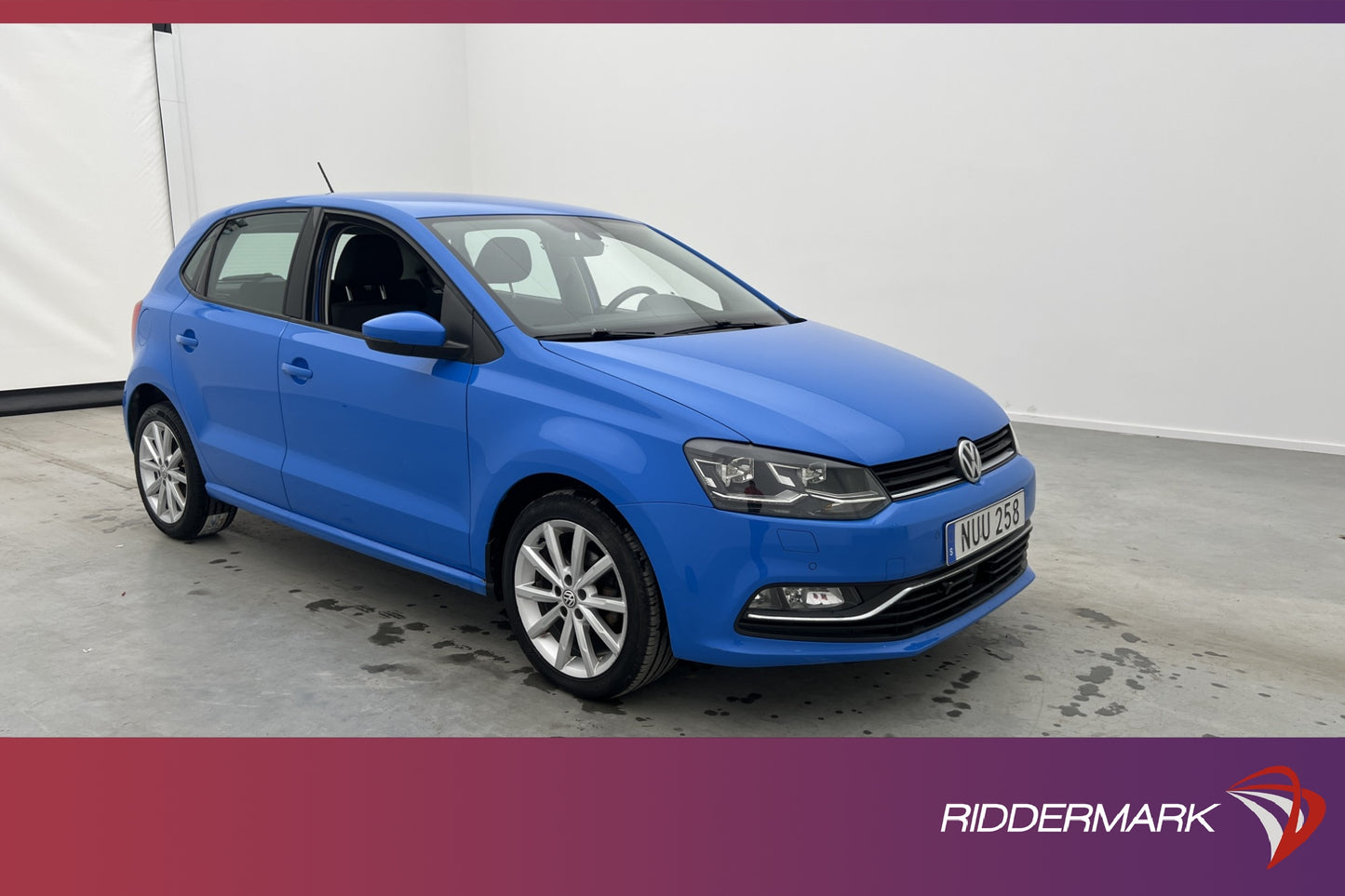 Volkswagen Polo 1.2 TSI 90hk Premium Kamera Farthållare Drag