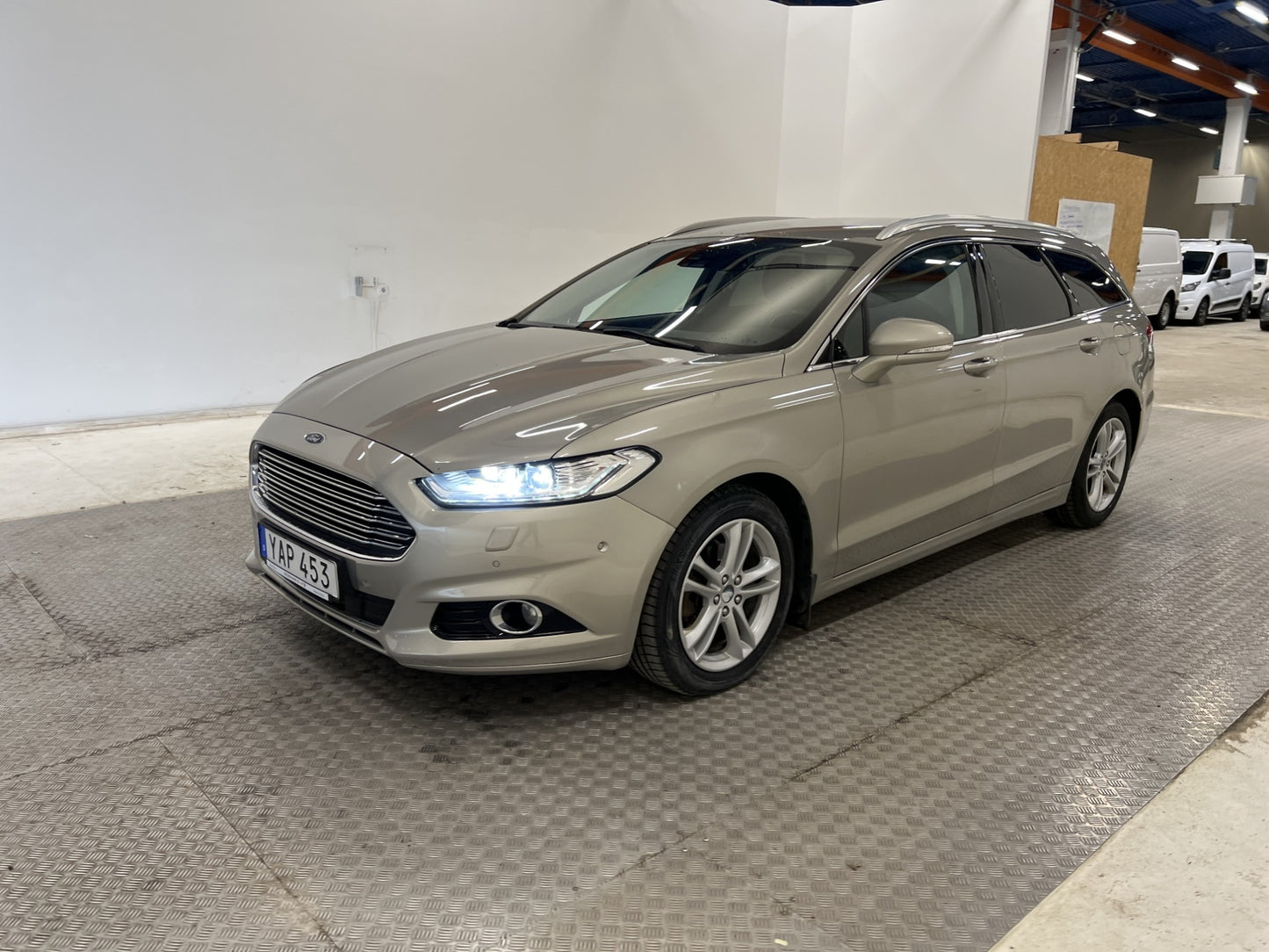 Ford Mondeo 2.0 TDCi AWD 180hk Titanium Kamera Drag Keyless