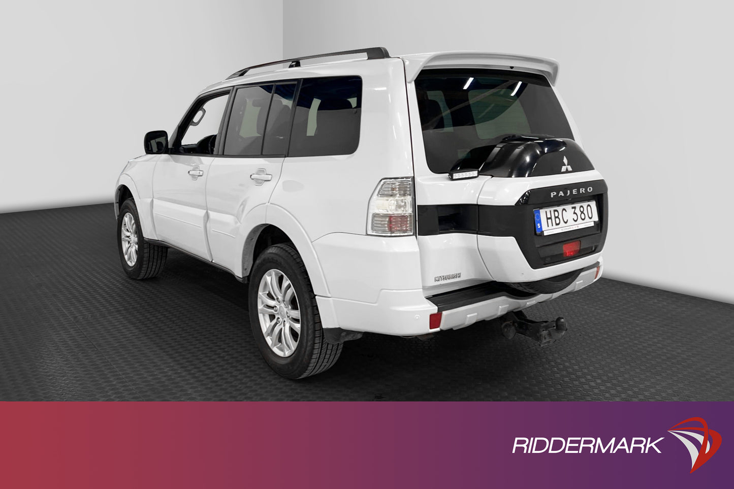 Mitsubishi Pajero 3.2 Di-D 4WD 200hk 7-Sits Pano B-Kam Skinn