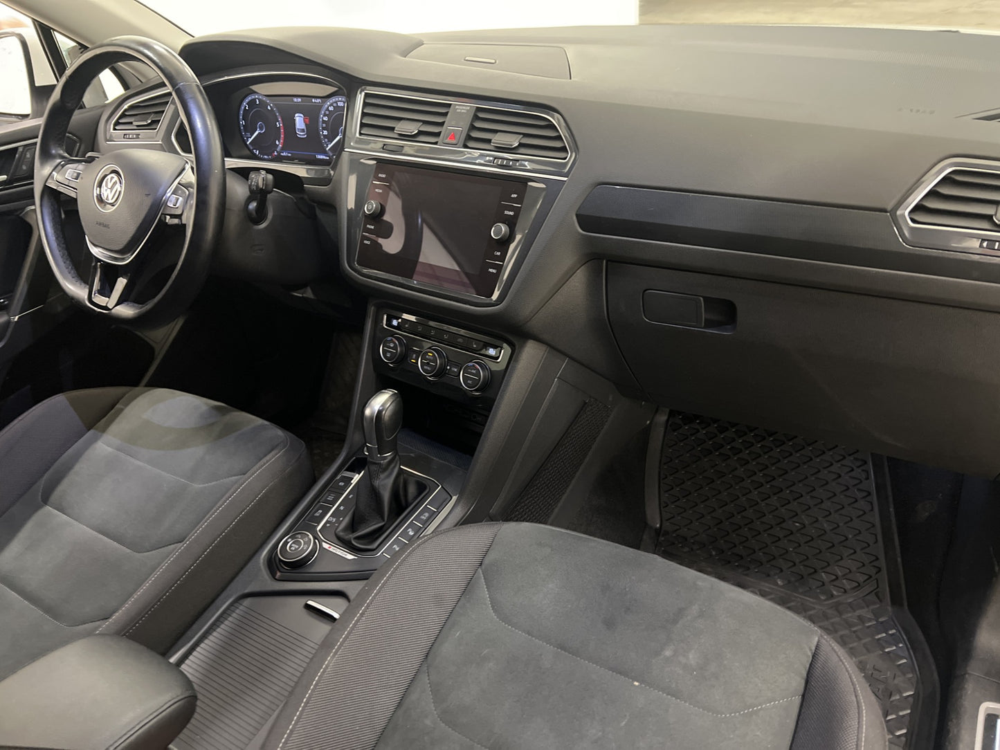 Volkswagen Tiguan Allspace 2.0 TDI 4M 7-Sits Cockpit D-Värm