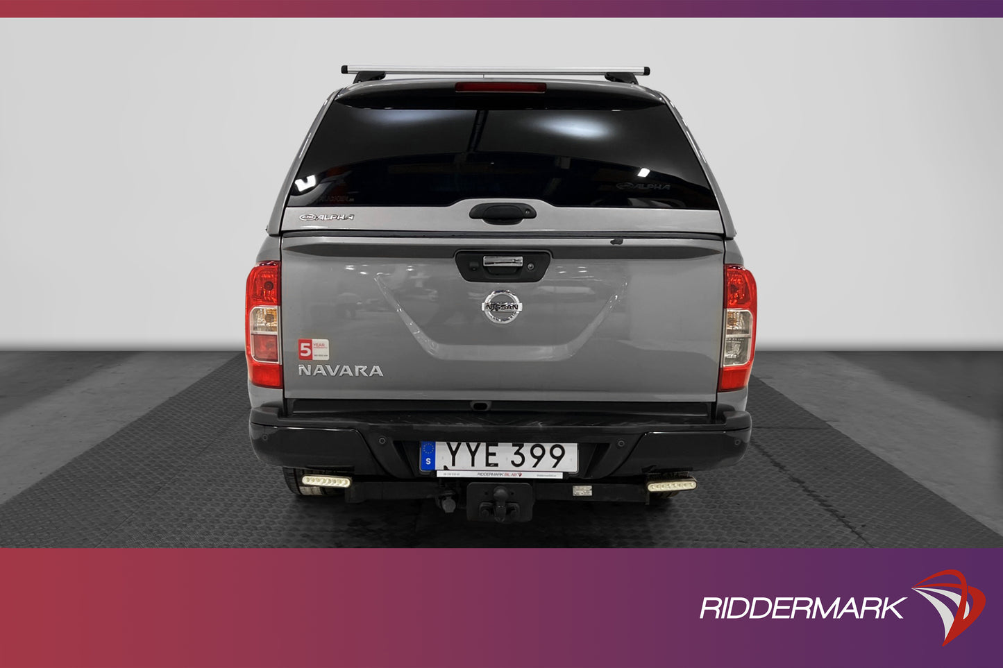 Nissan Navara N-Guard 2.3 4WD 190hk Värmare Skinn Drag Moms