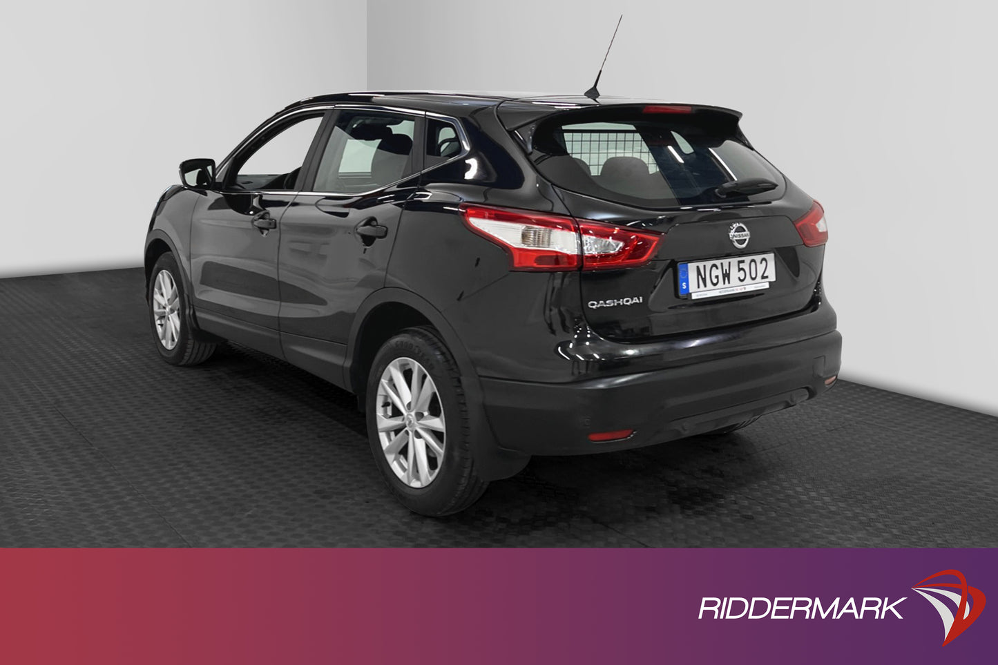 Nissan Qashqai 1.6 dCi XTRONIC 130hk B-Kamera Navi Nyservad