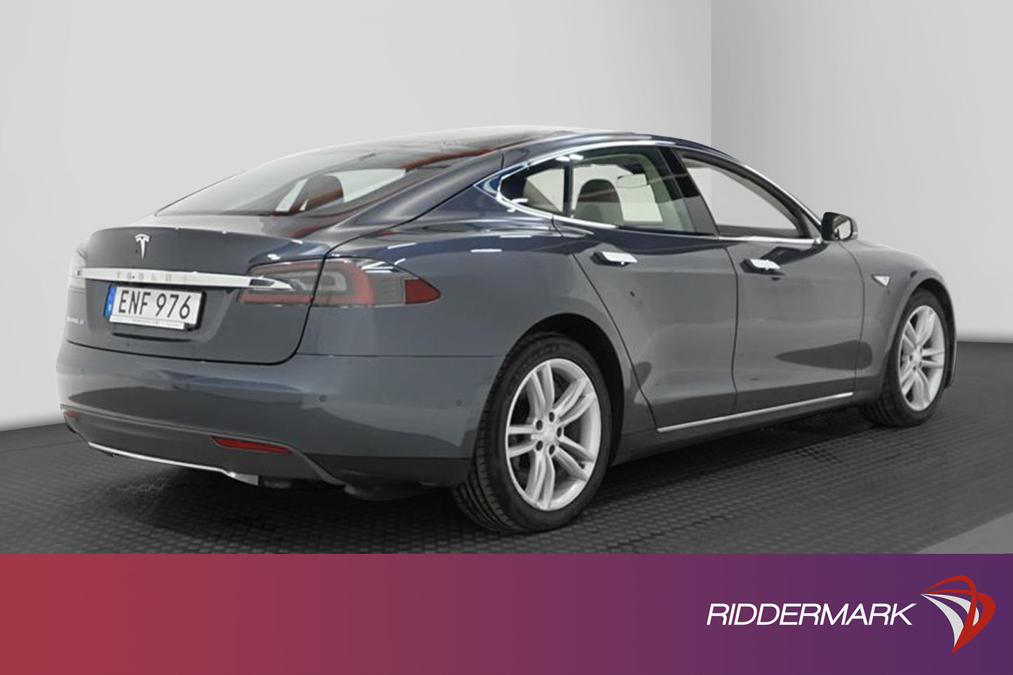 Tesla Model S 85 367hk Panorama Navigator Autopilot