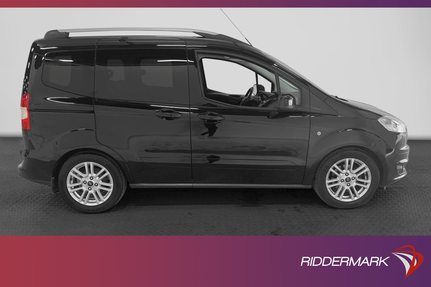 Ford Tourneo Courier 1.0Eco PDC Nyservad Moms