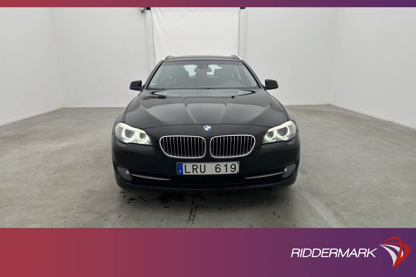 BMW 520 d Touring 184hk Panorama Navi Skinn Kamera Välservad