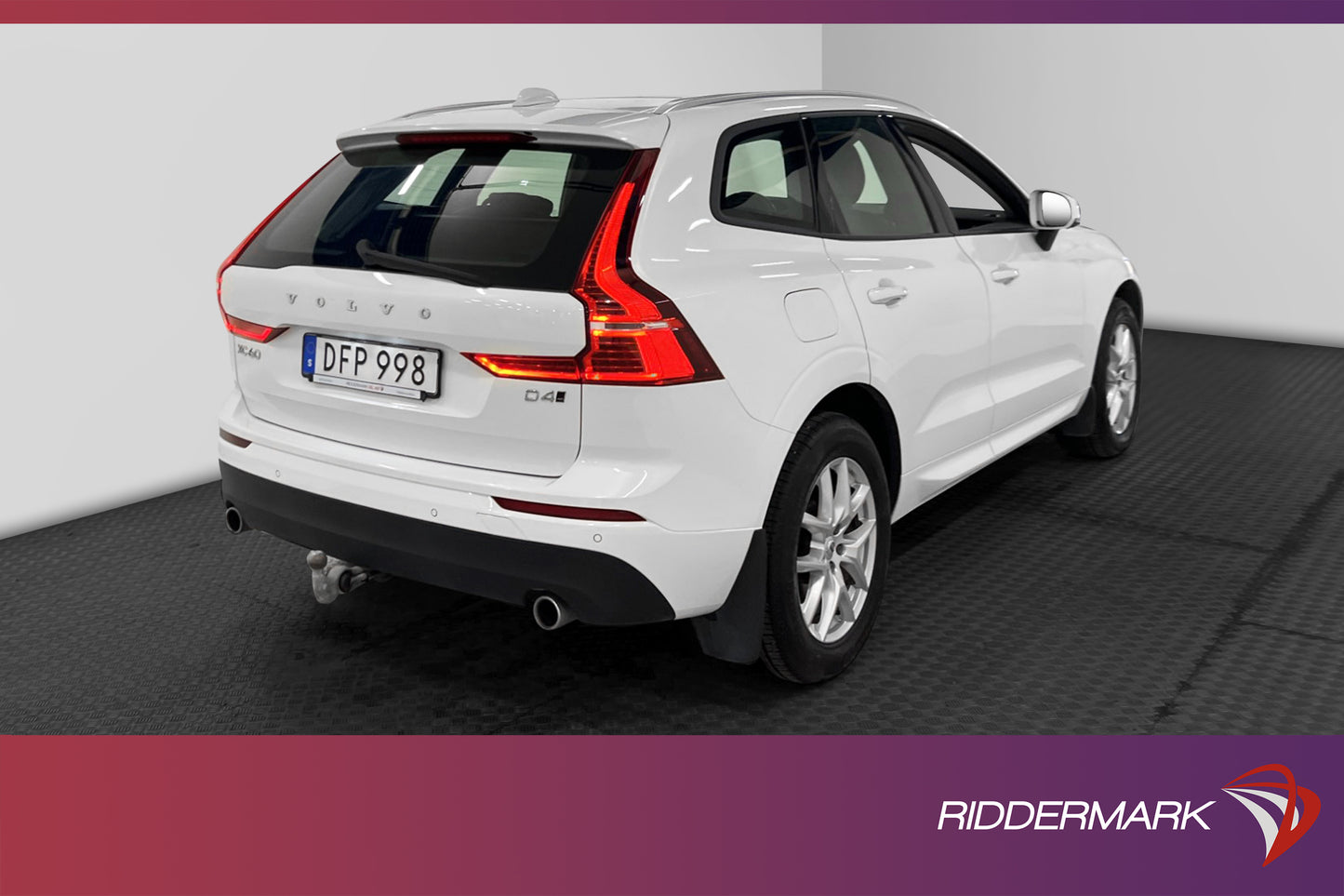 Volvo XC60 D4 AWD 190hk Advanced VOC Pano Kamera Drag Skinn