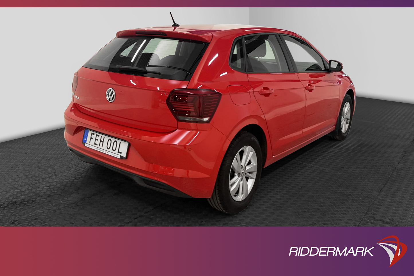 Volkswagen Polo 1.0 TSI 95hk Motorvärmare P-Sensorer 3293Mil