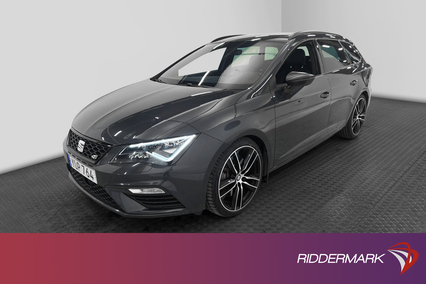 SEAT Leon Cupra ST 2.0 4Drive 300hk Cockpit Carplay Beats